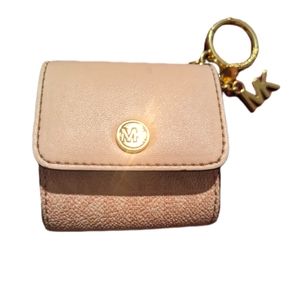 Michael Kors Fashion Travel Case For Airpods / Keychain